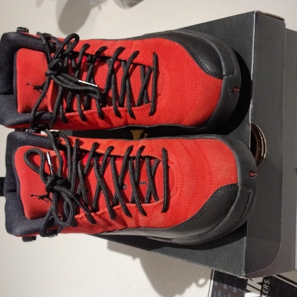 Air Jordan 12 Retro - Picture 1 of 3